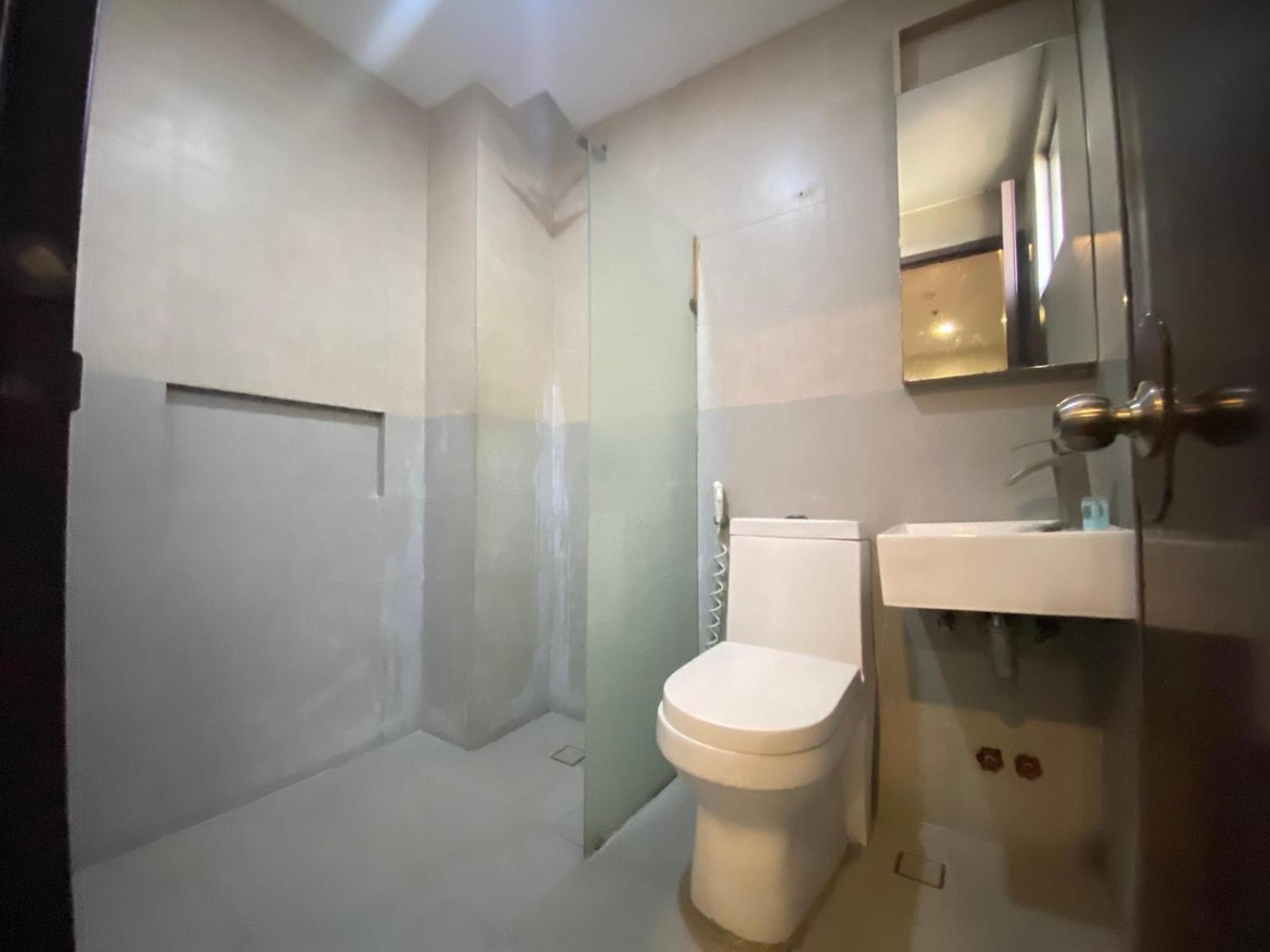 Mc Hotel Novaliches Caloocan Екстер'єр фото